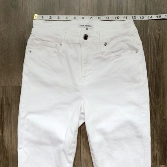 GOOD AMERICAN Good Legs High Rise Skinny Jeans! - Picture 5 of 9